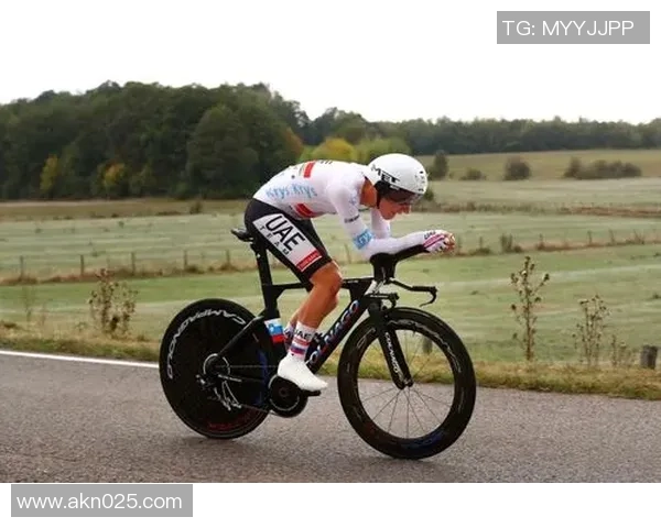 赛后复盘：武汉羽毛球队与成都羽毛球队的战术意识与团队配合分析