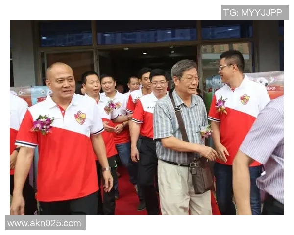 足球明星转会动态揭秘谁将成为新球队的核心力量